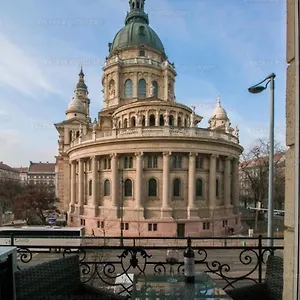panorama-basilika-and-castle-luxury-suite.inbudapesthotels.com/