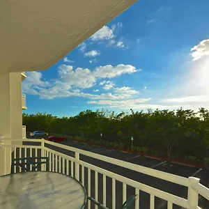 dominican-suite-110.hotels-in-key-west.com/